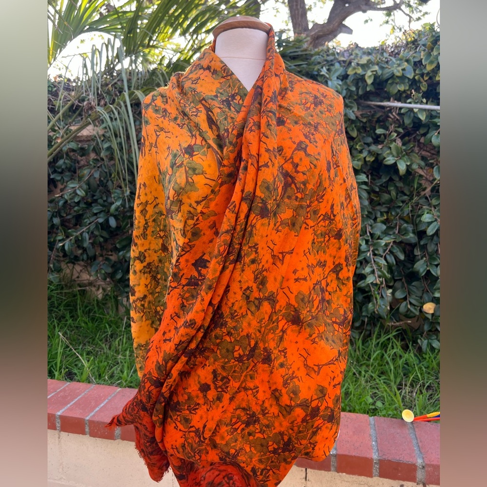 Floral wool scarf